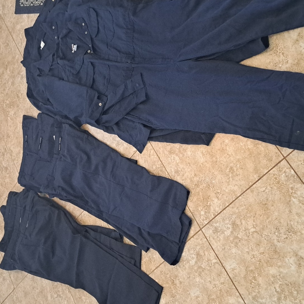 12 pieces of Nomex and Bulwark protective apparel